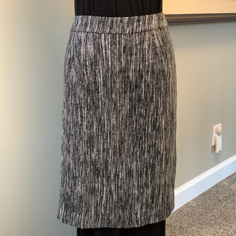 LORD & TAYLOR tweed skirt